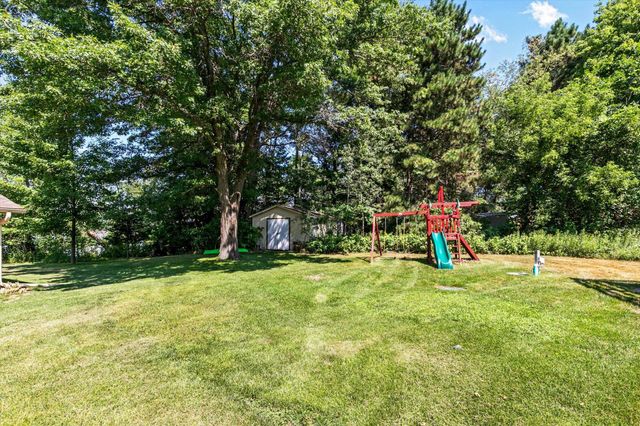 27896 Lakewood Drive NW, Isanti, MN 55040