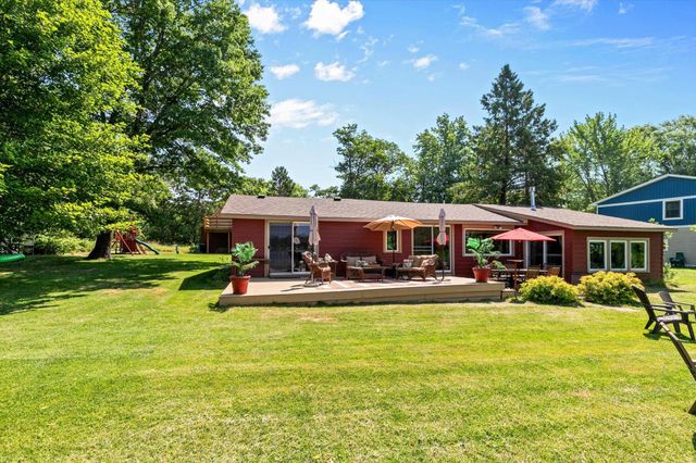 27896 Lakewood Drive NW, Isanti, MN 55040