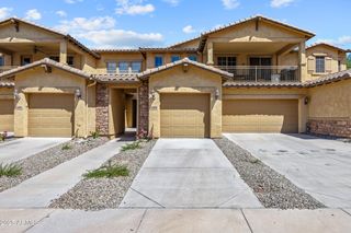 2128 W TALLGRASS Trail 217, Phoenix, AZ 85085