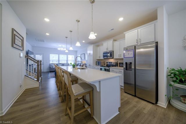 2670 Wood Valley Road, Winston-salem, NC 27106