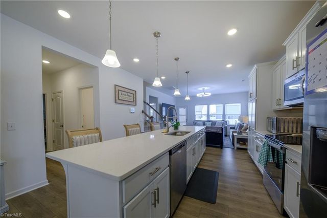 2670 Wood Valley Road, Winston-salem, NC 27106
