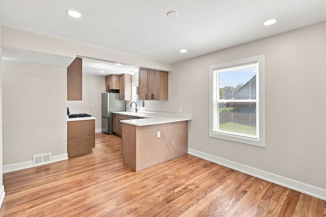 14441 Knox Avenue, Midlothian, IL 60445