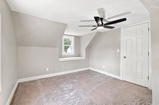14441 Knox Avenue, Midlothian, IL 60445