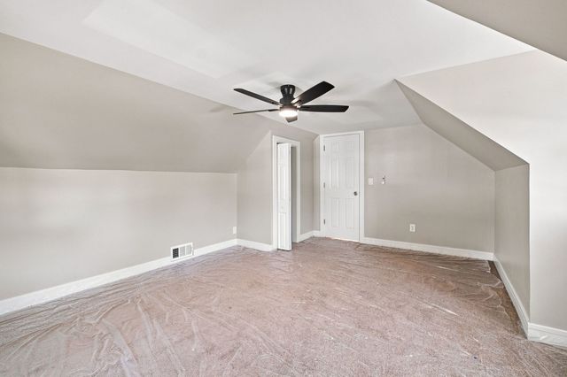 14441 Knox Avenue, Midlothian, IL 60445