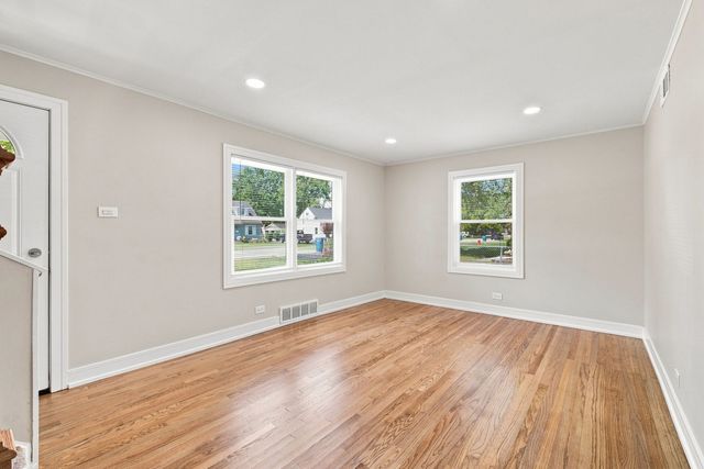 14441 Knox Avenue, Midlothian, IL 60445