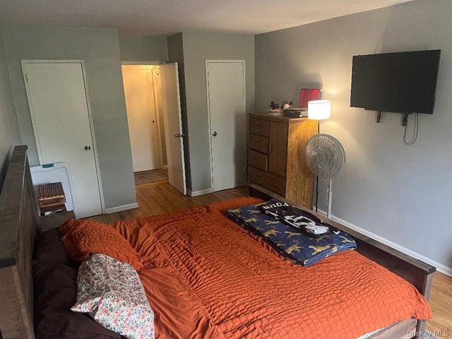 153-25 88 Street 3A, Howard Beach, NY 11414