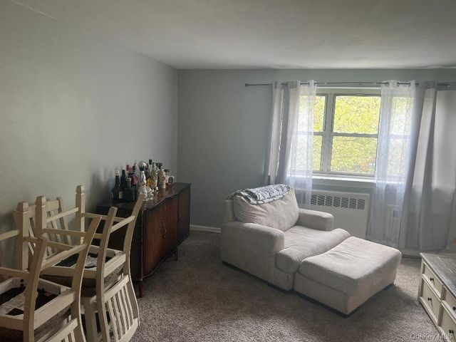 153-25 88 Street 3A, Howard Beach, NY 11414