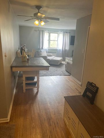 153-25 88 Street 3A, Howard Beach, NY 11414