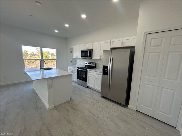 3408 10th ST SW, Lehigh Acres, FL 33976