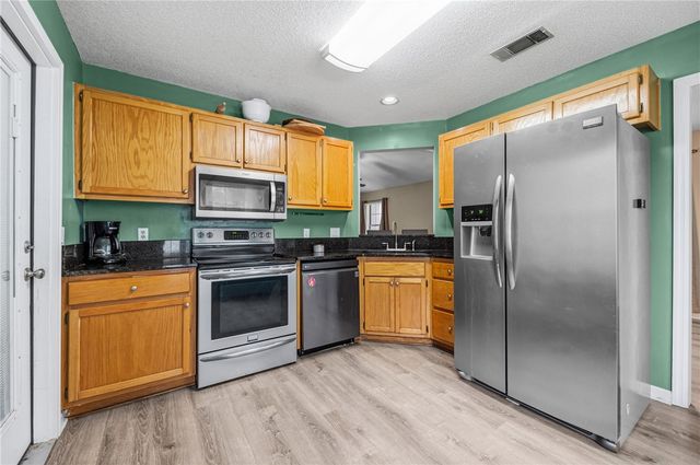 138 Lake Ashley Drive, Kingsland, GA 31548