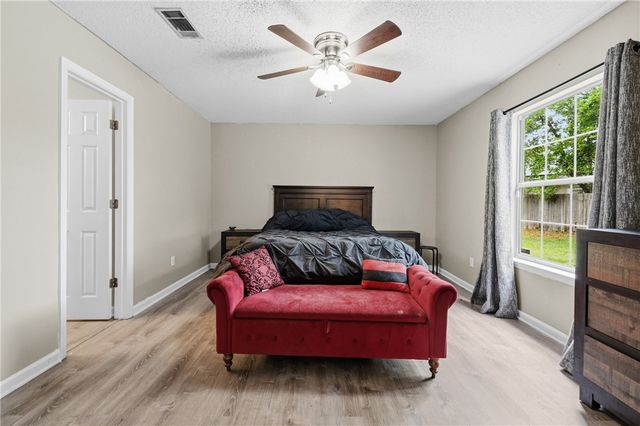 138 Lake Ashley Drive, Kingsland, GA 31548