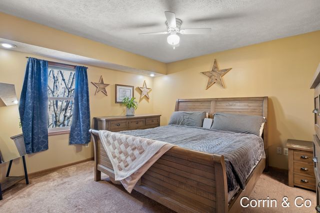 11187 Summer Drive, Zeeland, MI 49464