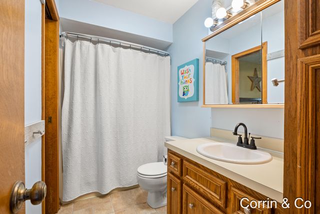 11187 Summer Drive, Zeeland, MI 49464