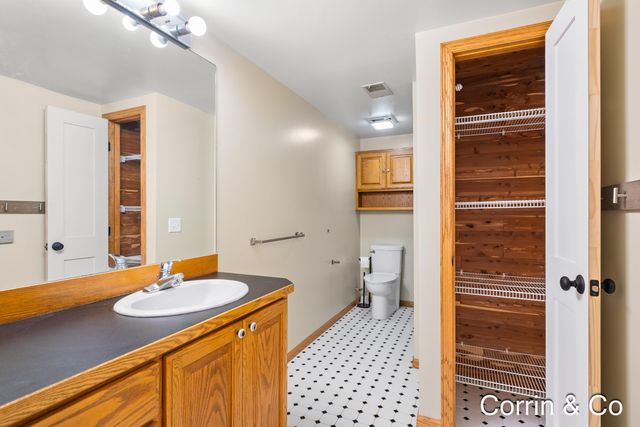 11187 Summer Drive, Zeeland, MI 49464