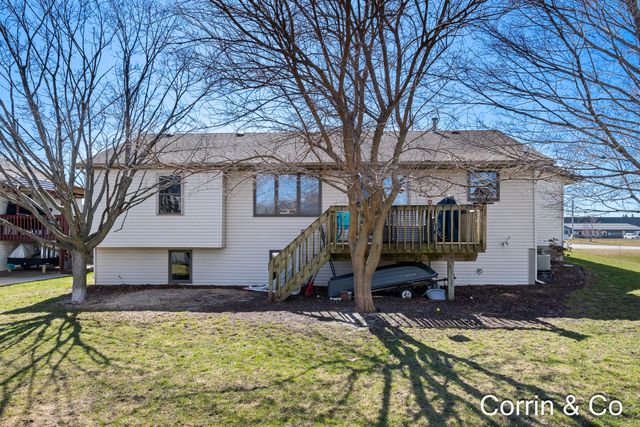 11187 Summer Drive, Zeeland, MI 49464