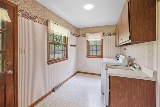 W307N7172 Club COURT, Hartland, WI 53029