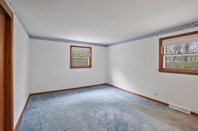 W307N7172 Club COURT, Hartland, WI 53029