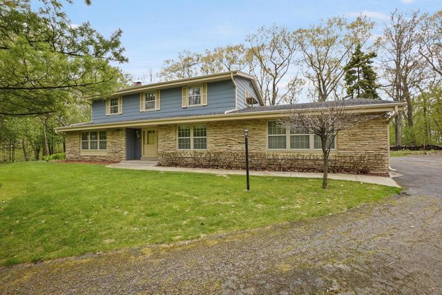 W307N7172 Club COURT, Hartland, WI 53029