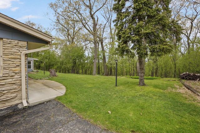 W307N7172 Club COURT, Hartland, WI 53029