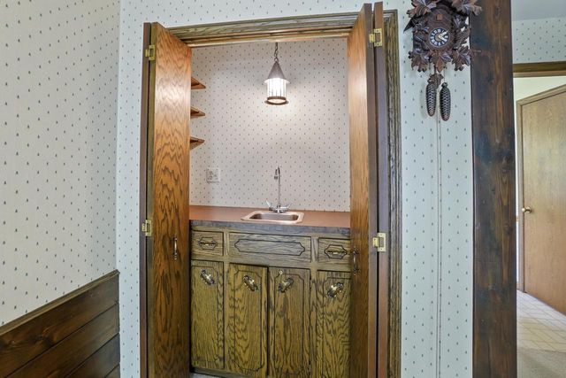 W307N7172 Club COURT, Hartland, WI 53029