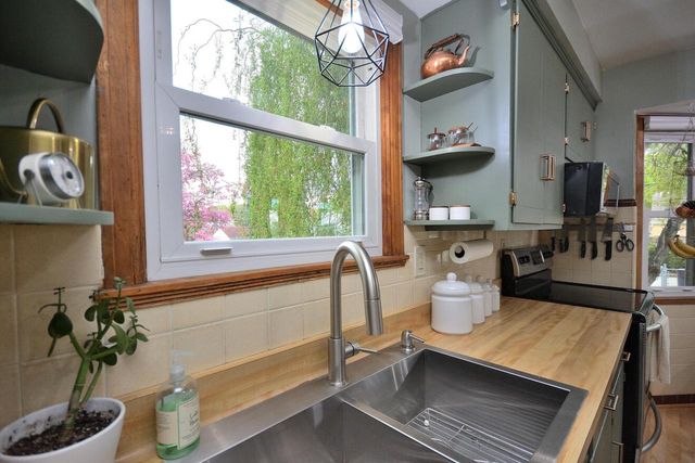 3041 N 78th STREET, Milwaukee, WI 53222