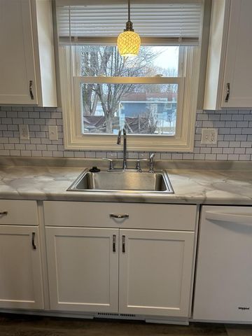 2692 LAVENDER LANE, Green Bay, WI 54313