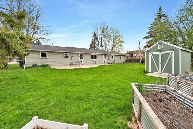 2692 LAVENDER LANE, Green Bay, WI 54313