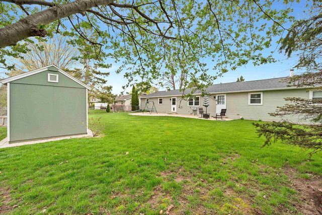 2692 LAVENDER LANE, Green Bay, WI 54313