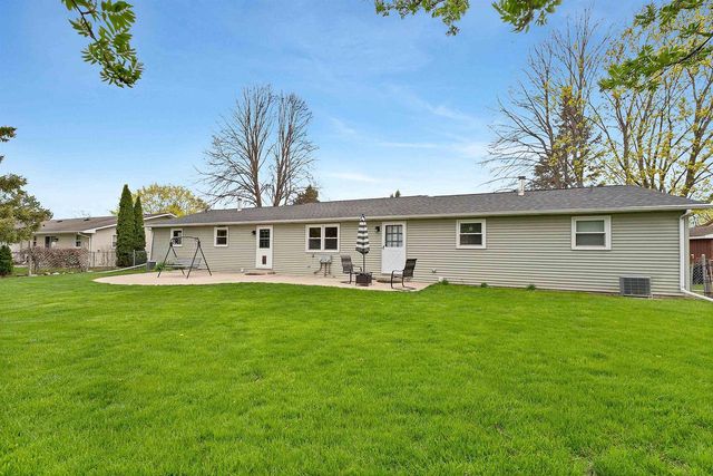 2692 LAVENDER LANE, Green Bay, WI 54313