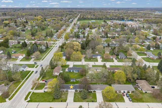 2692 LAVENDER LANE, Green Bay, WI 54313
