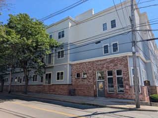 75 Walnut St 311, Peabody, MA 01960
