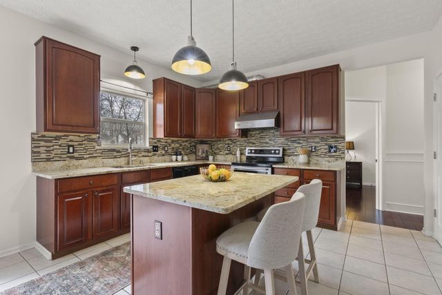 7631 Pleasant Colony Court, Lewis Center, OH 43035