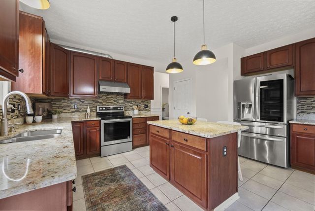 7631 Pleasant Colony Court, Lewis Center, OH 43035