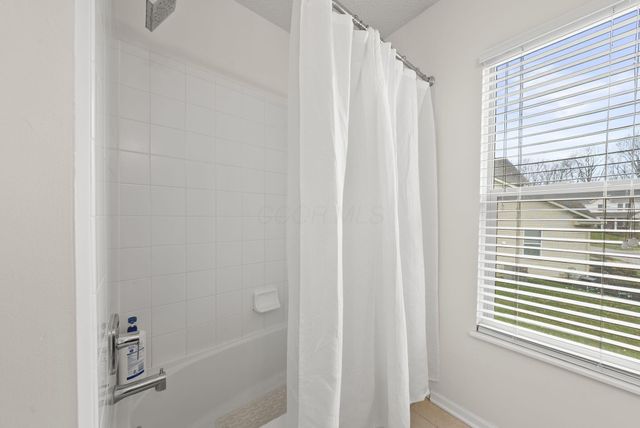 7631 Pleasant Colony Court, Lewis Center, OH 43035