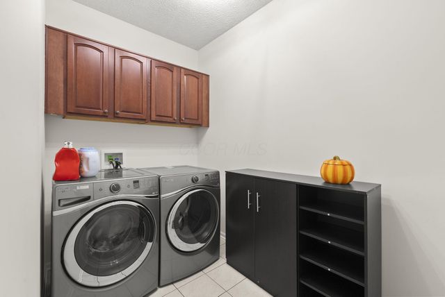 7631 Pleasant Colony Court, Lewis Center, OH 43035