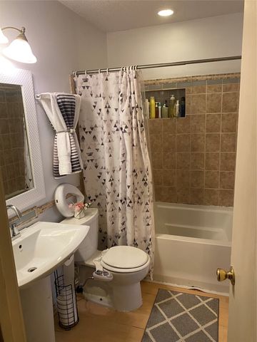 1433 Spring Willow Drive, Arlington, TX 76018