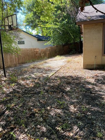 1433 Spring Willow Drive, Arlington, TX 76018