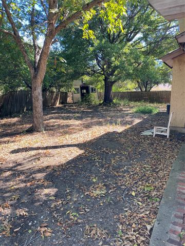 1433 Spring Willow Drive, Arlington, TX 76018