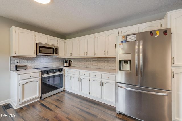 216 Tanner Court, Kingsport, TN 37660