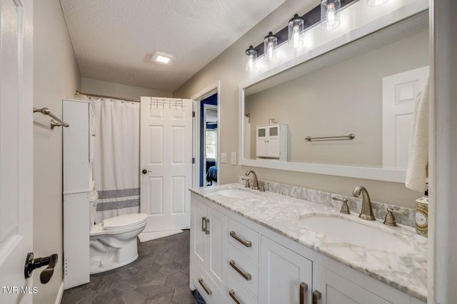 216 Tanner Court, Kingsport, TN 37660
