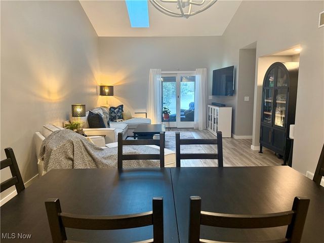 1486 Tripodi Circle, Niles, OH 44446