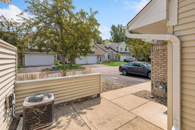 15321 Greenhaven Lane 107, Burnsville, MN 55306