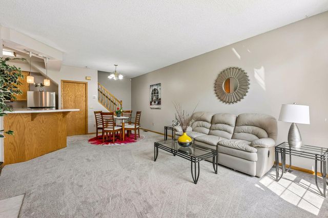 15321 Greenhaven Lane 107, Burnsville, MN 55306