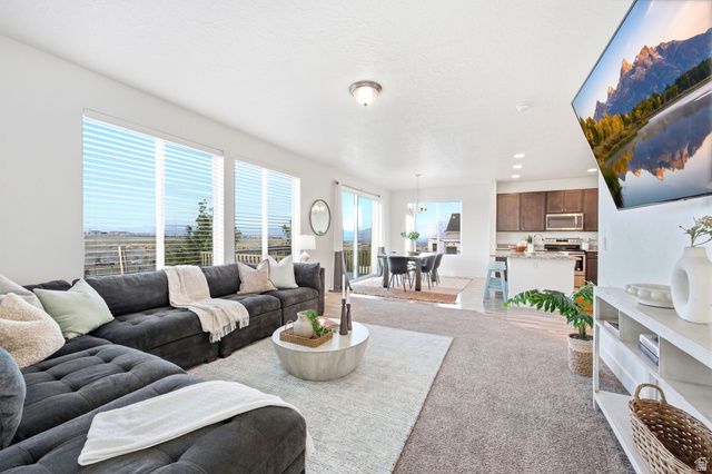 6508 W BRIDGE MAPLE LN, West Jordan, UT 84081