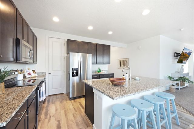 6508 W BRIDGE MAPLE LN, West Jordan, UT 84081