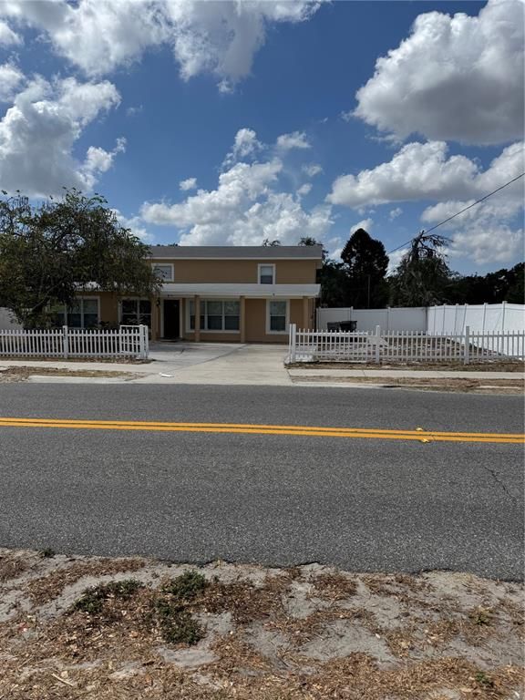 8 E SUMMIT STREET, Apopka, FL 32712