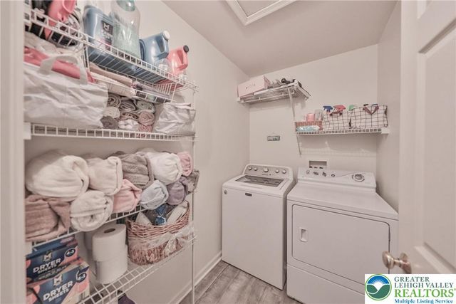 2575 Gillian Lane, Easton, PA 18040