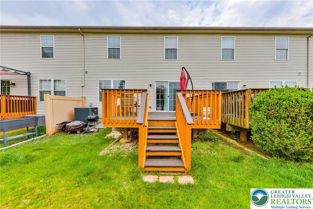 2575 Gillian Lane, Easton, PA 18040