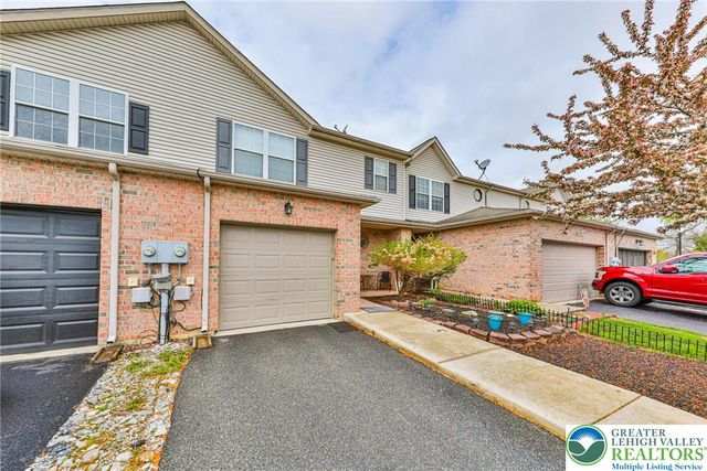 2575 Gillian Lane, Easton, PA 18040
