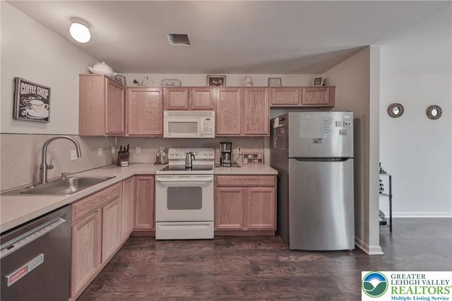 2575 Gillian Lane, Easton, PA 18040